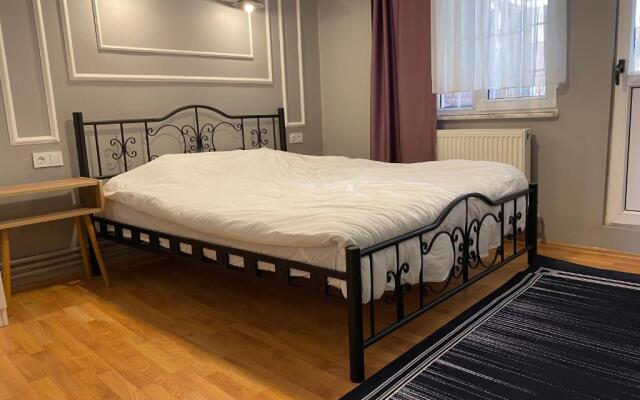 Sea View and Veranda apart in sultanahmet