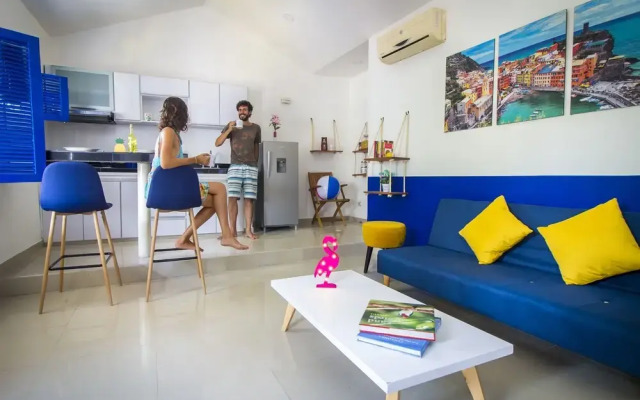 Casa del Puerto Hostel & Suites
