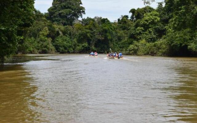 ExplorNapo Lodge