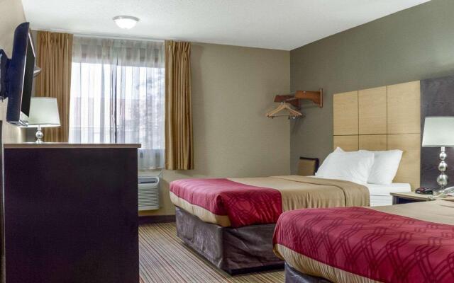 Econo Lodge Grand Forks