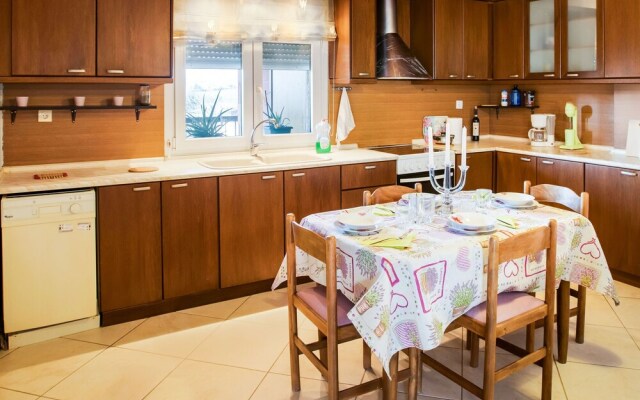 Quaint Farmhouse in Plagiari Surrounded With Olive Trees