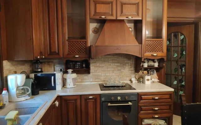 British Wood 'n Stone House