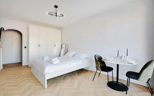 Elegant Studio Near Trocadero