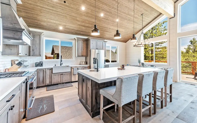 Dreams and Streams by Tahoe Mountain Properties