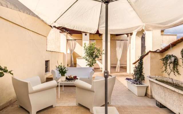 Charme Suite Pantheon
