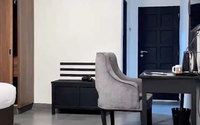 Armaan Suites and Restaurant