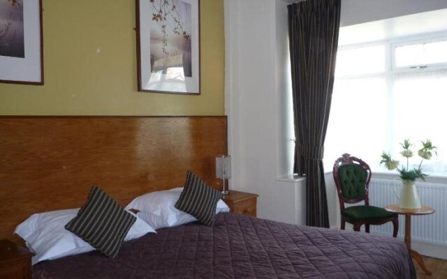 Grove Guest House