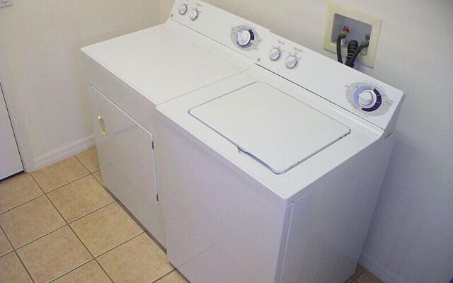 Fl Special!! Grand Cumbrian 4 Bedroom Villa by RedAwning