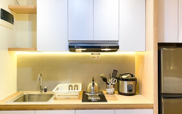 Good And Cozy Studio At Pollux Chadstone Apartment