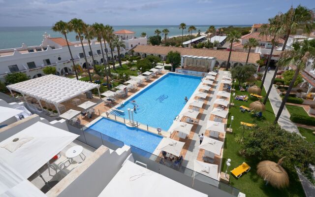 Playa De La Luz Hotel