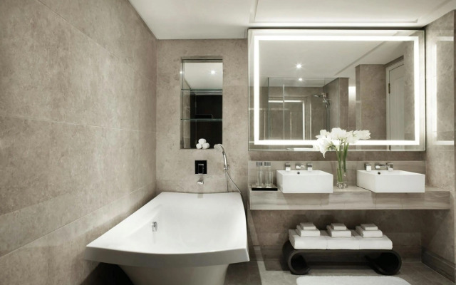 Singapore Marriott Tang Plaza Hotel