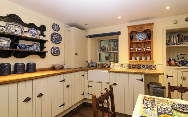 Wonderland Cottage