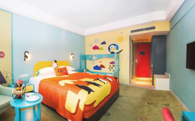 Chimelong Penguin Hotel