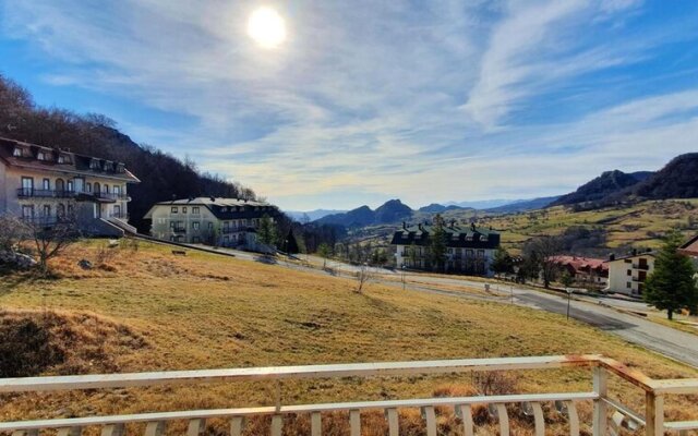 Apartment with 2 Bedrooms in Pizzoferrato, with Wonderful Mountain View, Balcony And Wifi - 25 Km From the Slopes