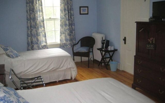 The Kingswood Bed & Breakfast