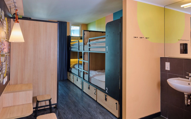 Generator Berlin Alexanderplatz