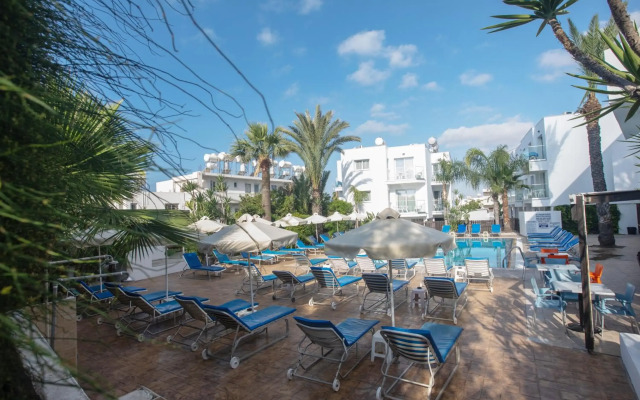 Pavlinia Hotel Apartments