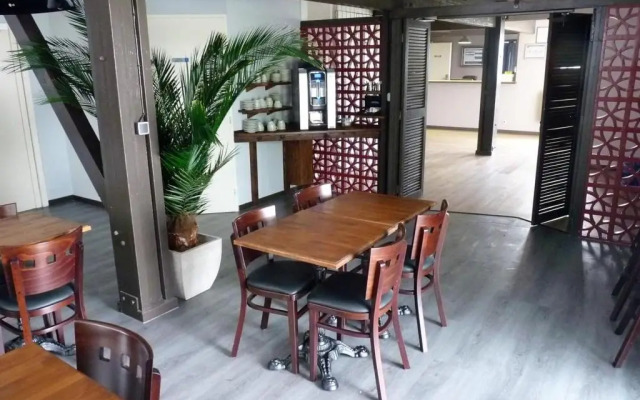 Hôtel Wood Inn Bordeaux Aeroport