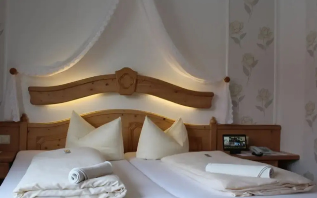 Hotel Gasthof Zur Rose