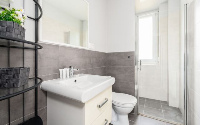 Family Apartment Promienista by Renters