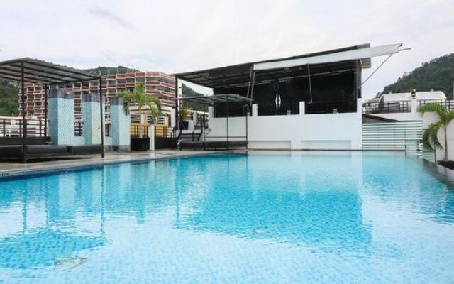 NIDA Rooms Turquoise Blue Patong