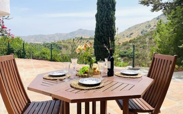 Casa Rural Comares con Piscina Privada by At Home