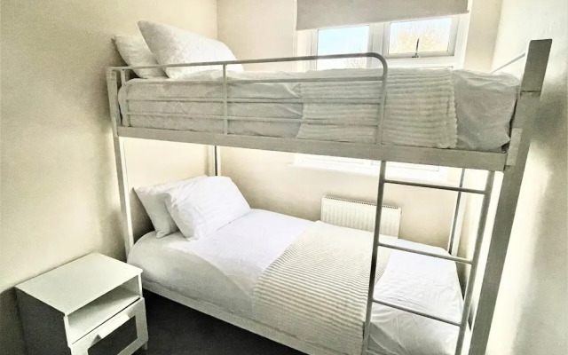 The HK House - Family Friendly Near To Blenheim Palace & Oxford City Centre - фото 5