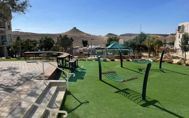 The Flying Carpet - Crater Camel Mount View