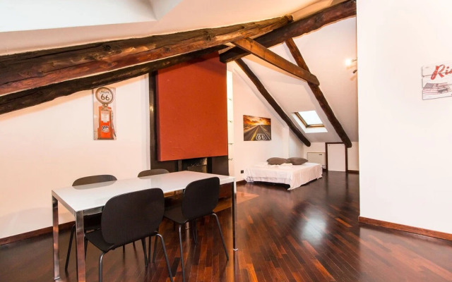 Cenisia Attic Apartment