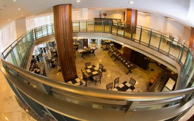 Lagoa Serena Flat Hotel