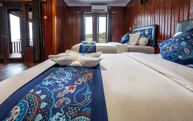 Noah Maratua Resort