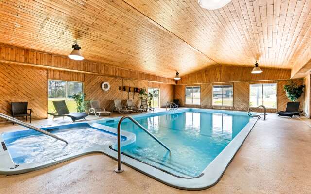 Americas Best Value Inn Tahquamenon Country