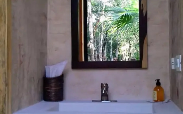 Tooj Cheel Lodge Tulum