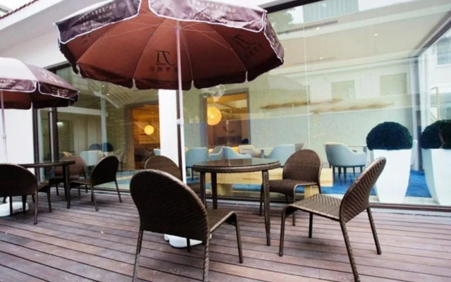 Ji Hotel (Tianjin Train Station Jinwan Square)