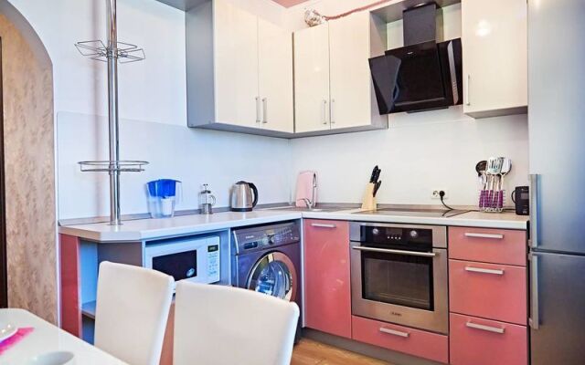 Apartments Five Stars on Lenin Avenue, 135/2