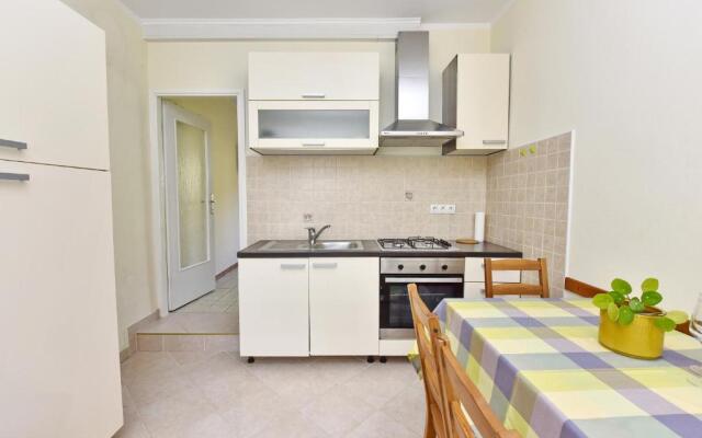 Apartments Nevija 188