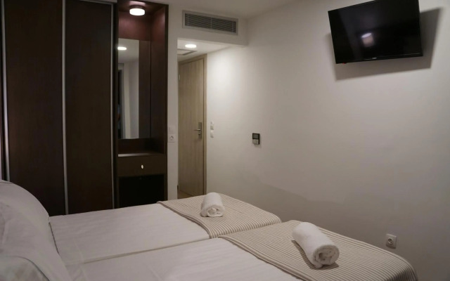 Piraeus Port Hotel
