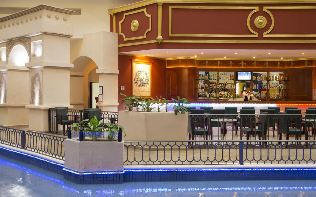 Seadust Cancún All Inclusive Family Resort