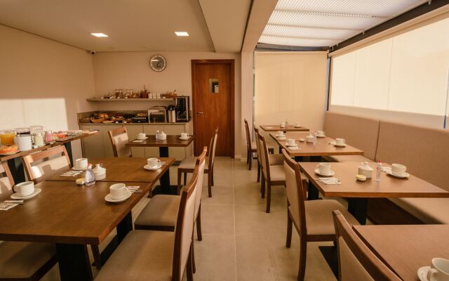 Alameda Felice Hotel
