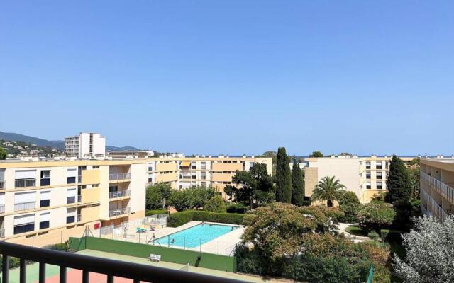 Appartement Le Lavandou, 3 pièces, 6 personnes - FR-1-251-355