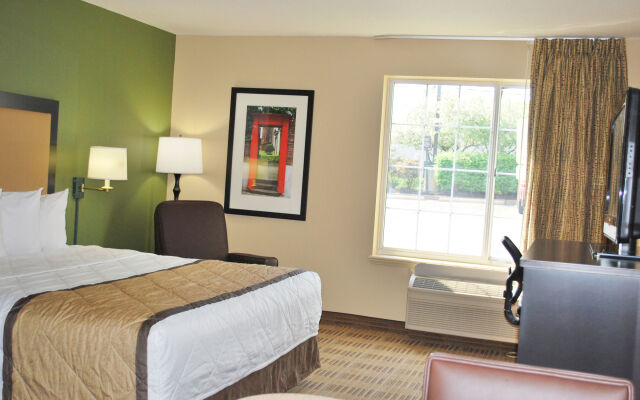 Extended Stay America Suites St Louis Westport Central