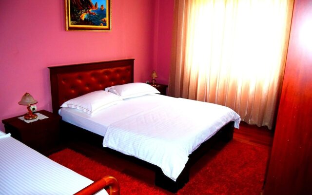 Vila LILI Guest House - Berat