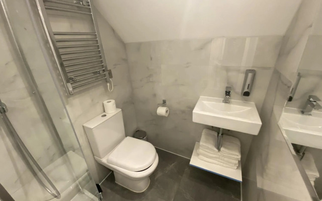 Mstay 88 Studios Kensington