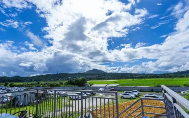Tengchong Heshun Aidi Jia Homestay