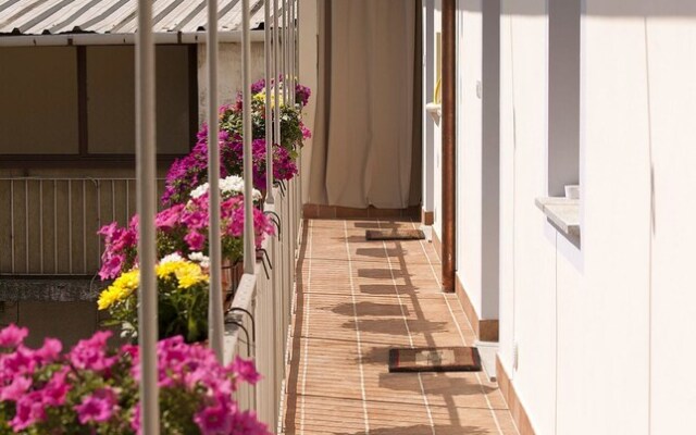 Отель La Mela Reale B&B Италия, Венария-Реале - отзывы, цены и фото номеров - забронировать отель La Mela Reale B&B онлайн