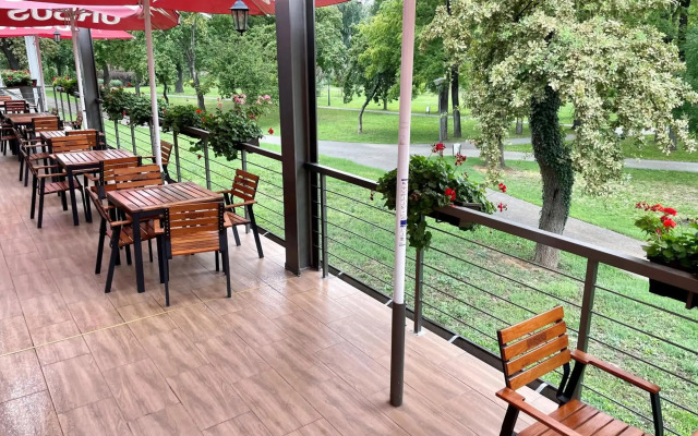 NH Timisoara Hotel