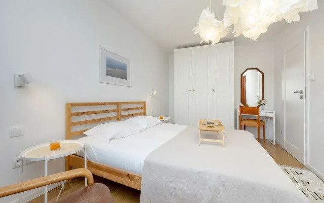 Apartment With 2 Bedrooms by Renters
