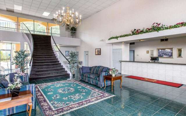 Econo Lodge Dalton West