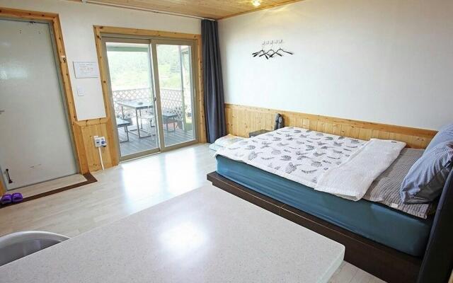 Saryangdo Island Dandihae Pension