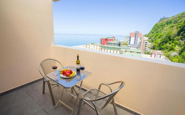 Kvariati RIVIERA PEARL APARTMENT